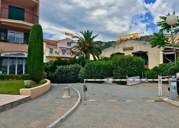 Les Marines D'agay Climatisé * Saint-Raphaël
