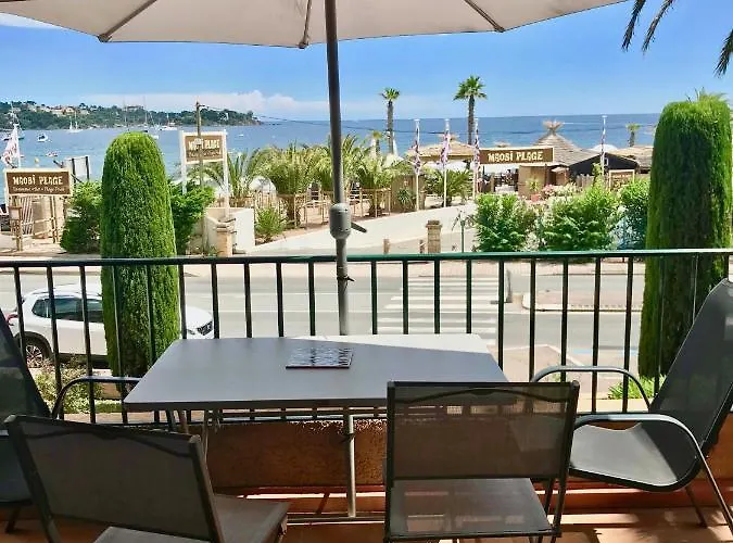 Les Marines D'agay Climatise Apartament